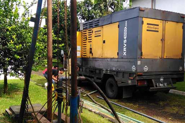 Layanan Drilling Division PT Kharisma Mata Air_0006_6 Jasa Jeting Compresor